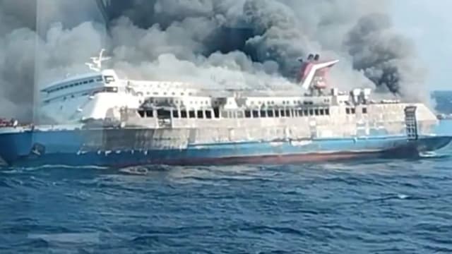 印尼渡轮起火 229人获救近40人仍失踪
