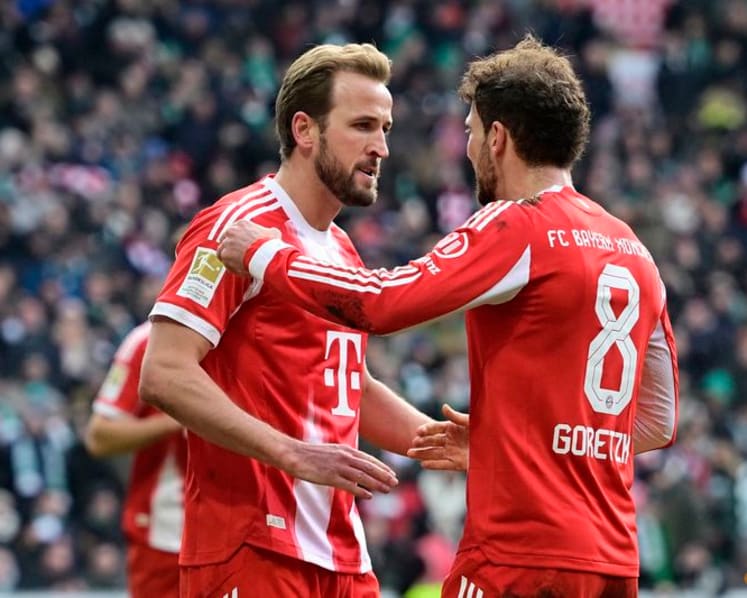 Kane hits 500 career goals as Bayern ease past Werder