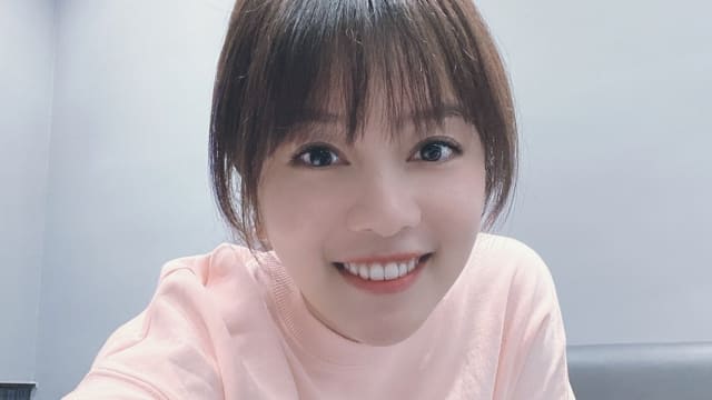这是怎么了？喻虹渊嫁周渝民10年，突叹“家家有本难念的经”！