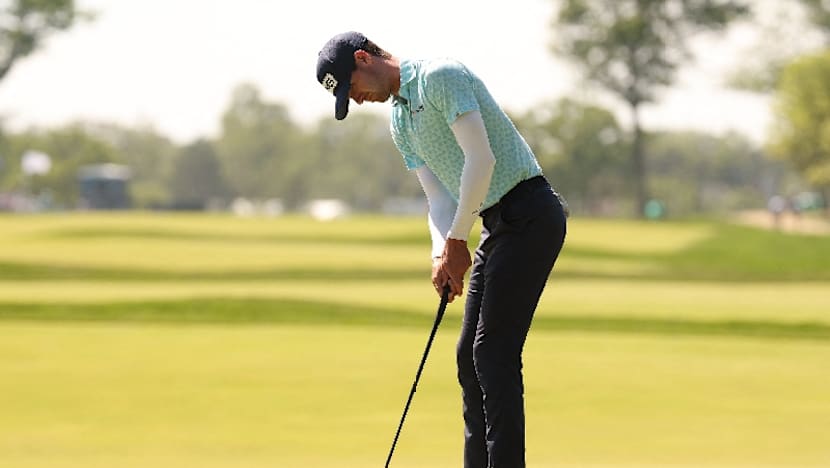 Smalley takes two-shot PGA Championship lead into final round at Aronimink