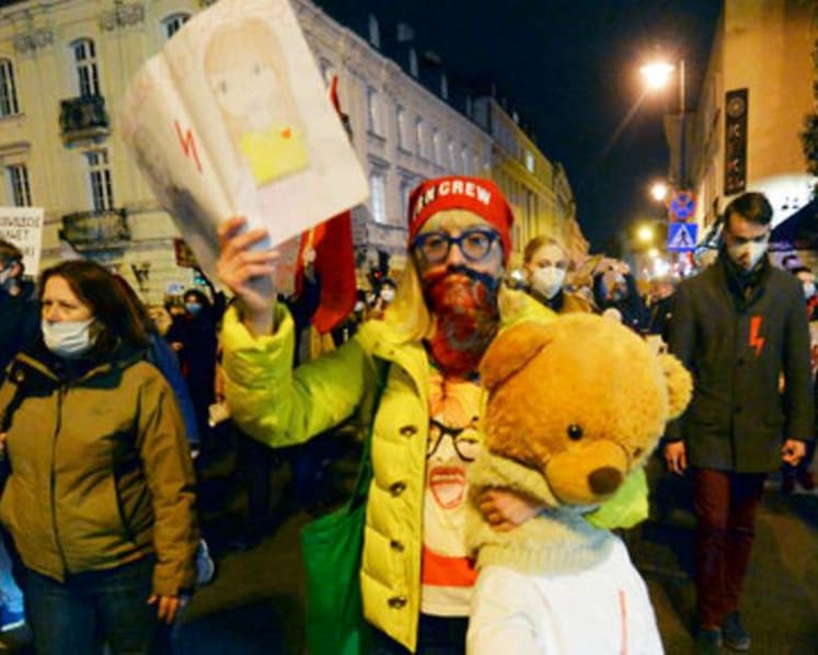 Poland activists vow largest protest yet over abortion ban