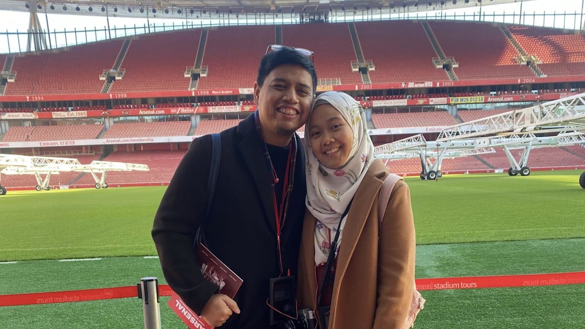 What’s it really like being married to a football fan?