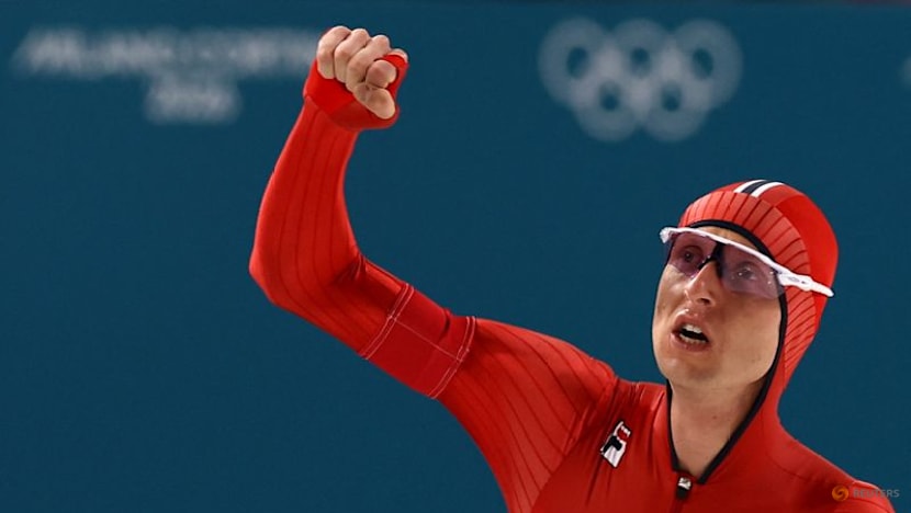 Speed skating-Norway's Eitrem crushes field to seize 5,000m crown