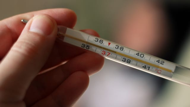 中国男童自慰时将温度计插入阴茎 需开刀取出