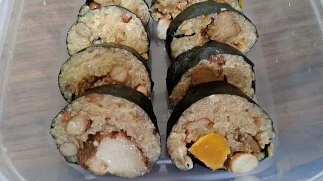 咸粽、甜粽吃到怕！来一份粽寿司，如何？