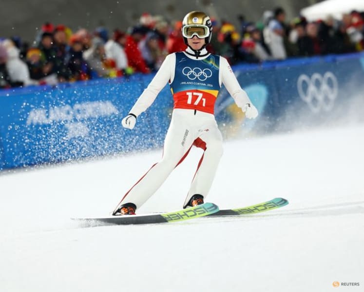 Ski jumping-Austria prevail in chaotic super team final disrupted by snow