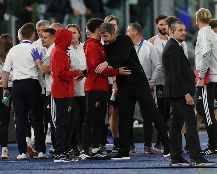 Belgium’s new boss Van Bommel relishing clash with Zidane