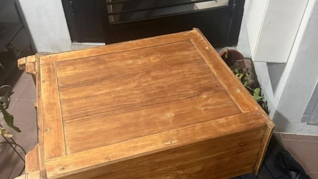 涉嫌高利贷骚扰行为 19岁青年被捕