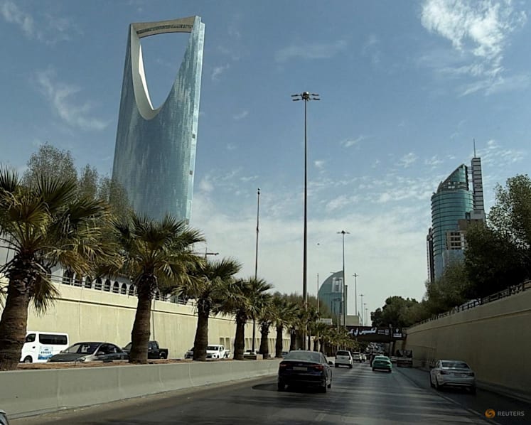 Saudi Arabia faces new missile and drone fire after major attacks on airports