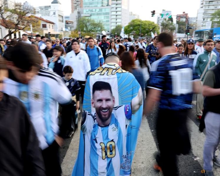 Teammates and fans bid emotional farewell to Messi ahead of Argentina finale