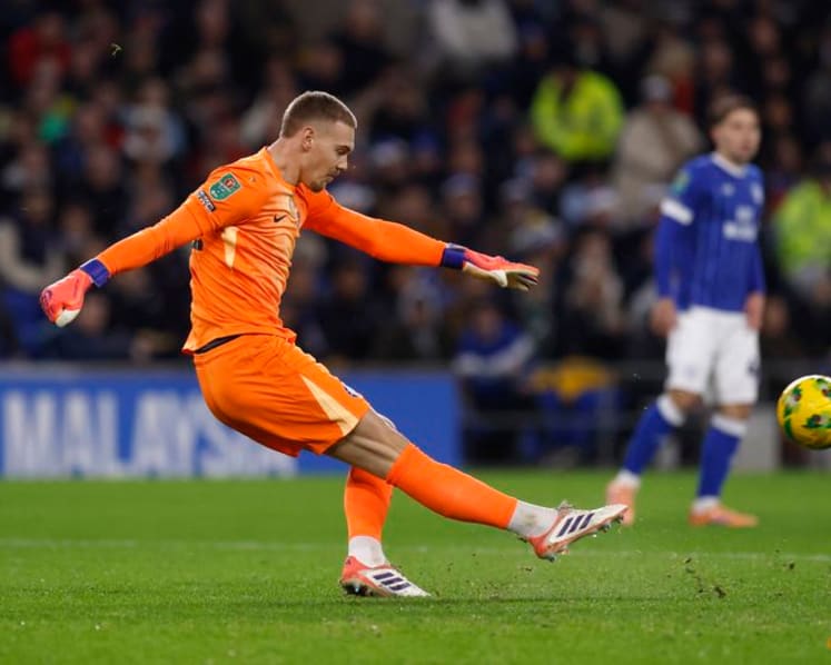 Garnacho double fires Chelsea past third-tier Cardiff into League Cup semi-finals