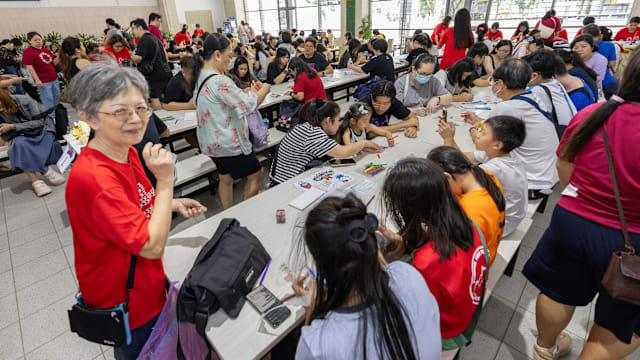 华助会发放逾300万元礼券 助低收入家庭学生开学