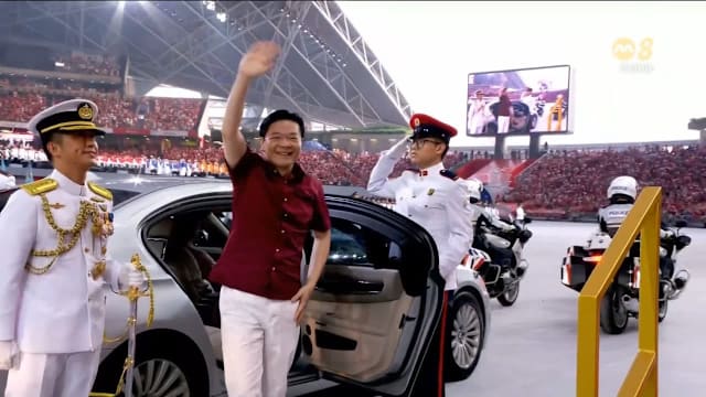 【国庆2026】黄循财抵达国家体育场 全场观众热烈欢呼