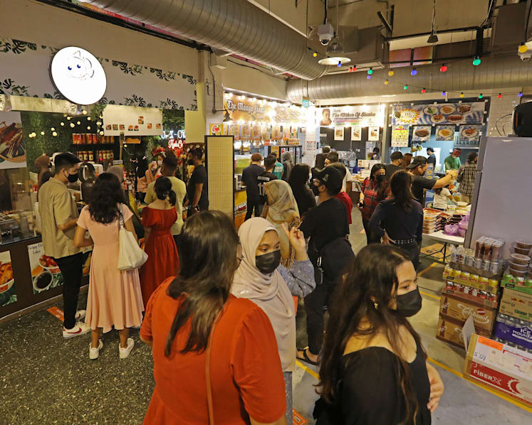 As annual Geylang bazaar is called off for second year, vendors and customers find alternatives