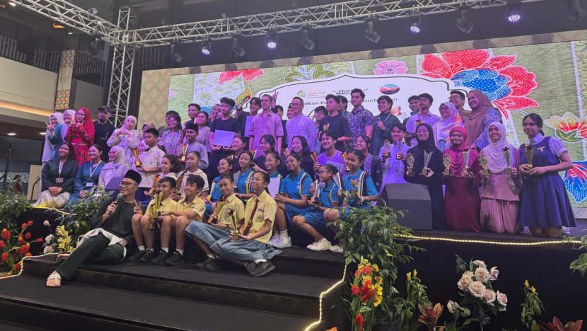 200 pelajar sekolah rendah hingga IHL beradu karya kreatif dalam Bisikan Pena 200 pelajar sekolah rendah hingga IHL beradu karya kreatif dalam Bisikan Pena