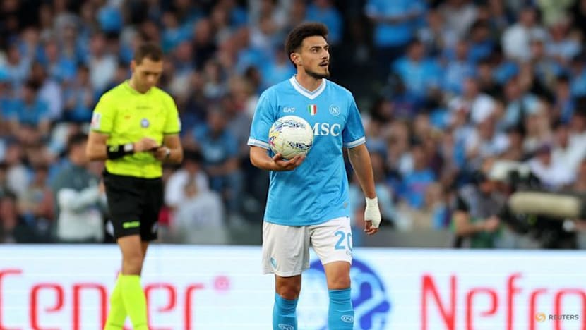 Napoli's title defence all but over after home loss to Lazio