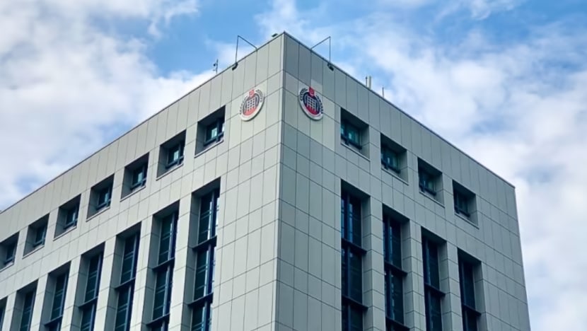 Lelaki dipenjara 6 bulan, lindungi 2 pesalah imigresen di flat Bedok Reservoir