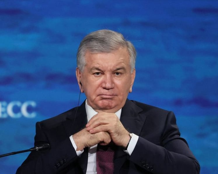 Uzbek president pledges continued reforms, tax-free zone at Tashkent forum