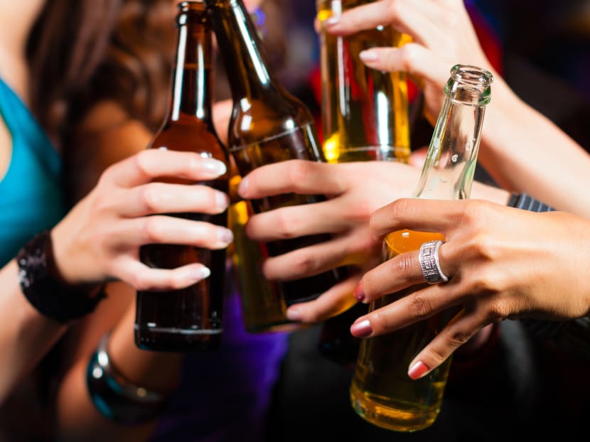 On Jan 9, 2021, the police found 40 people who had gathered at an industrial building to drink, sing and smoke, breaking safety regulations during the pandemic.