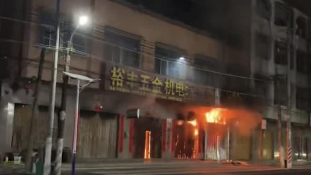 中国汕头住宅失火 造成12死4伤