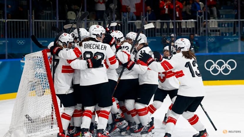 Ice hockey-Switzerland into semis after Muller goal downs Finland