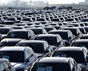Commentary: The old carmakers are running on empty	