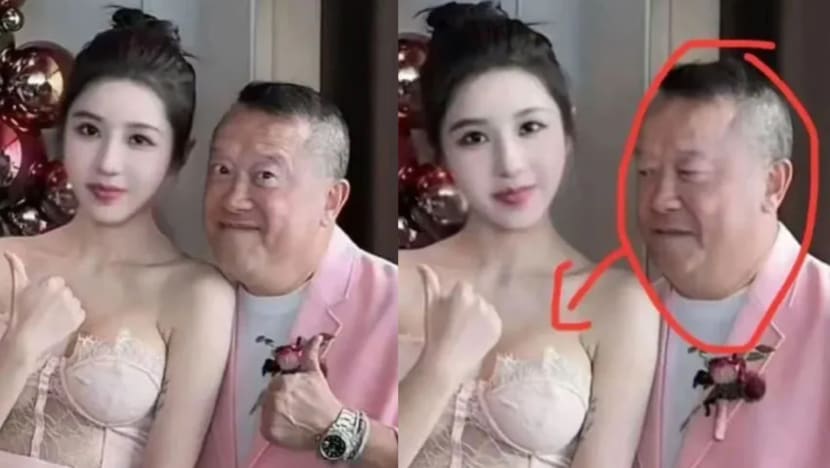 Eric Tsang Caught Looking Lewdly At Chinese Influencer’s Bosom, Gets Called Out For Being Inappropriate Eric Tsang Caught Looking Lewdly At Chinese Influencer’s Bosom, Gets Called Out For Being Inappropriate