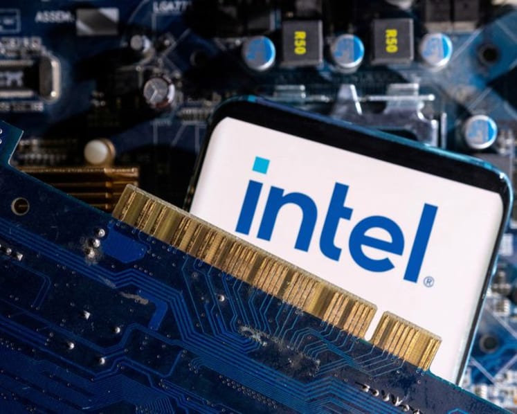 Intel soars on signs AI boom for CPUs is here