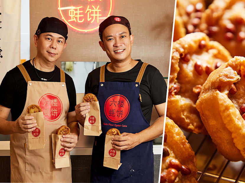 HDB Home Biz Selling Delish $3 Oyster Cakes Upgrades To Kiosk, Draws Queues