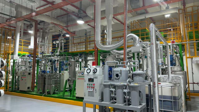 将废弃食用油转化为生物柴油 淡马锡理工学院推出新化工试验厂 