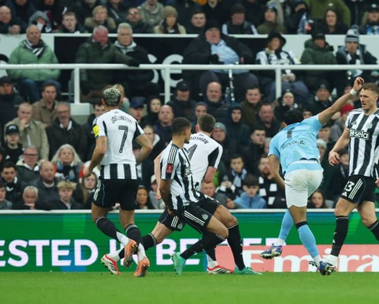 Marmoush double helps Man City to 3-1 win at Newcastle and place in FA Cup quarters