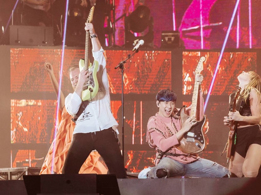 JJ Lin Showed Us Why He’s The Singaporean Star We Need At His Sold-Out Concerts Here