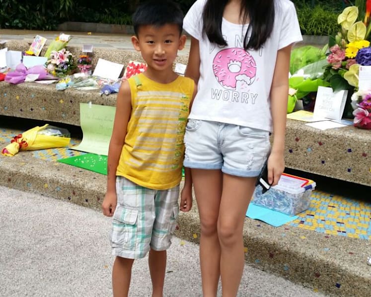 SGH sets up area for public to leave well-wishes and flowers for Mr Lee Kuan Yew
