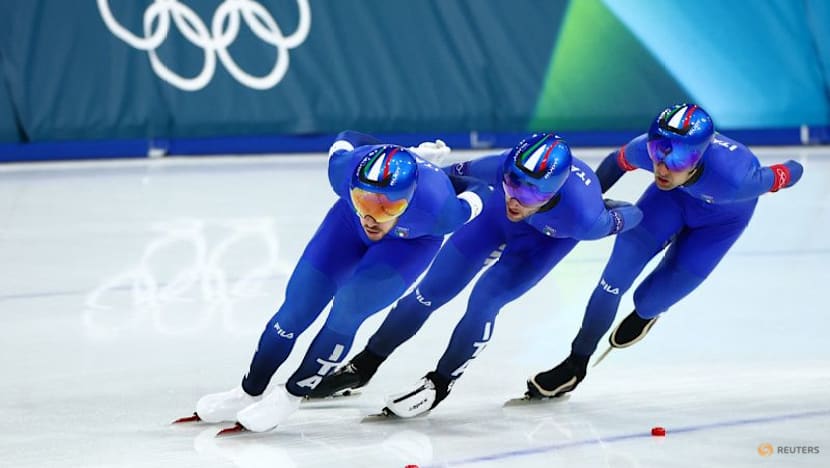 Speed skating-Giovannini delivers 'night-night' celebration after Italy stun US for team pursuit glory