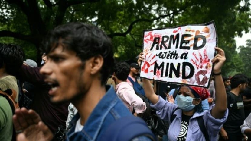 தேர்வில் குளறுபடி - ஜார்க்கண்ட்டில் தீவிரமடையும் ஆர்ப்பாட்டம்