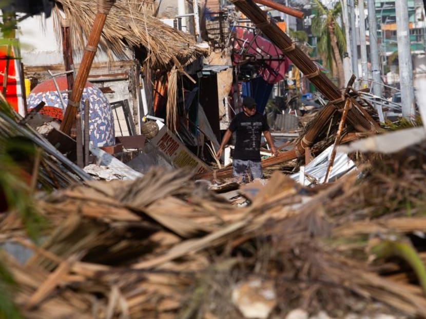 Mexican president blasts critics after deadly hurricane
