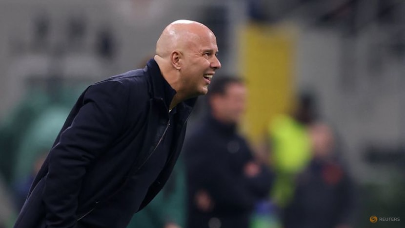 Liverpool boss Slot to meet Salah amid tension