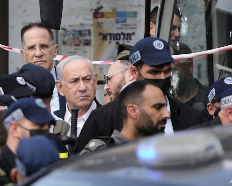 Palestinian gunmen kill six in Jerusalem bus stop shooting