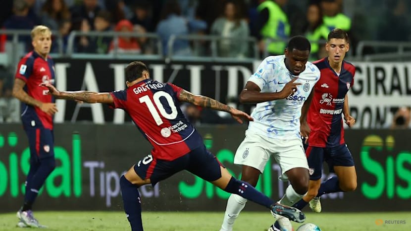 Inter stay on heels of rivals with 2-0 win at Cagliari