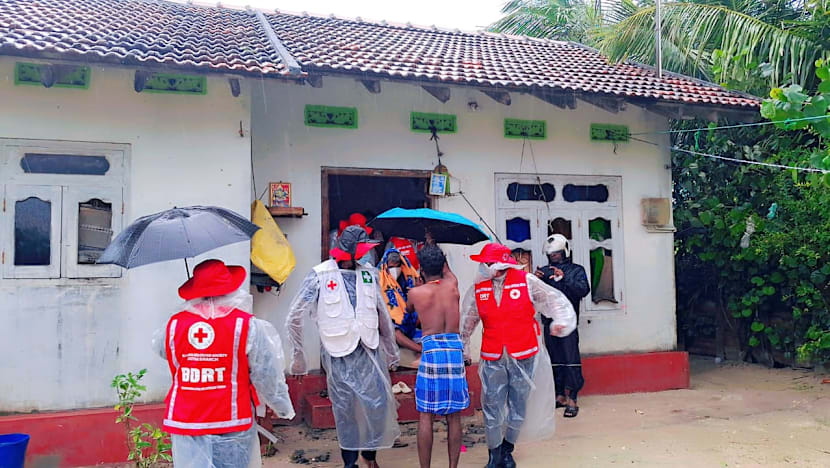 இலங்கையின் துயரம் - படங்களில்