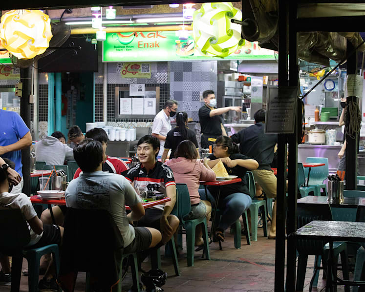 Crowds return to popular eateries after midnight, as S’pore enters Phase 2 of reopening