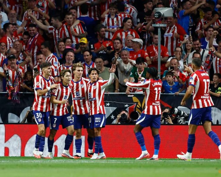 Atletico Madrid beat Malaga but Alvarez absence is felt