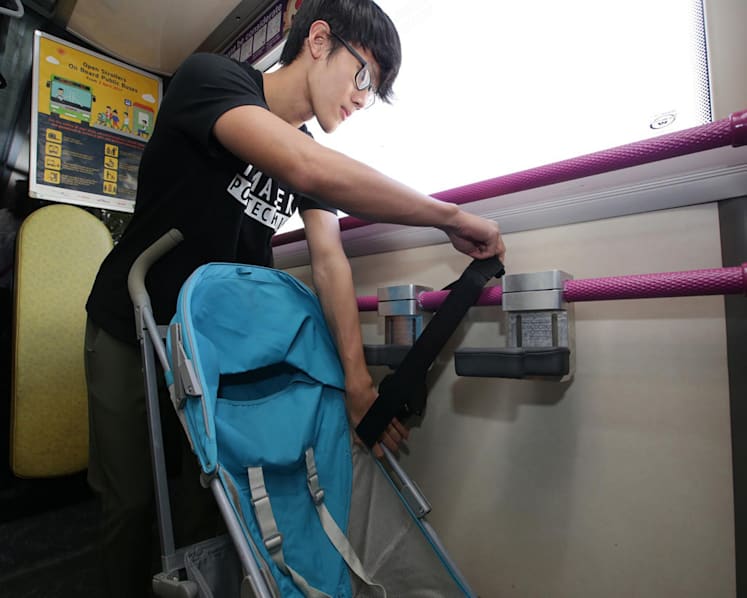 Stroller restraint system for buses begins trial