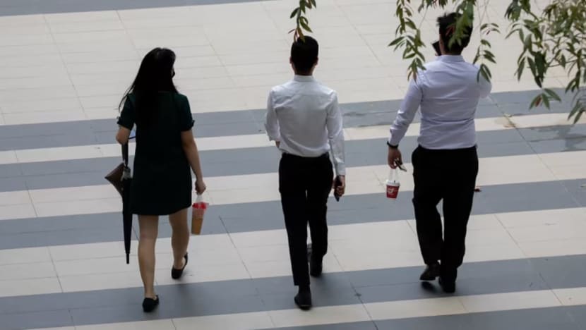 Competitive job market pushing more Singapore undergraduates to pursue multiple internships Competitive job market pushing more Singapore undergraduates to pursue multiple internships