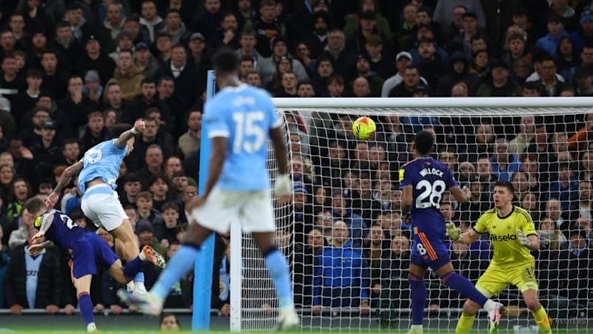Man City crank up pressure on Arsenal, Villa and Chelsea drop points