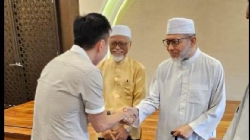 Calvin Cheng akui silap dan kesal buat kenyataan singgung masyarakat Islam Calvin Cheng akui silap dan kesal buat kenyataan singgung masyarakat Islam