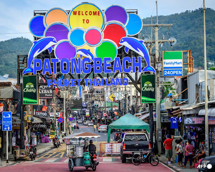 Police break up network that illegally helped foreigners stay in Thailand, arresting dozens