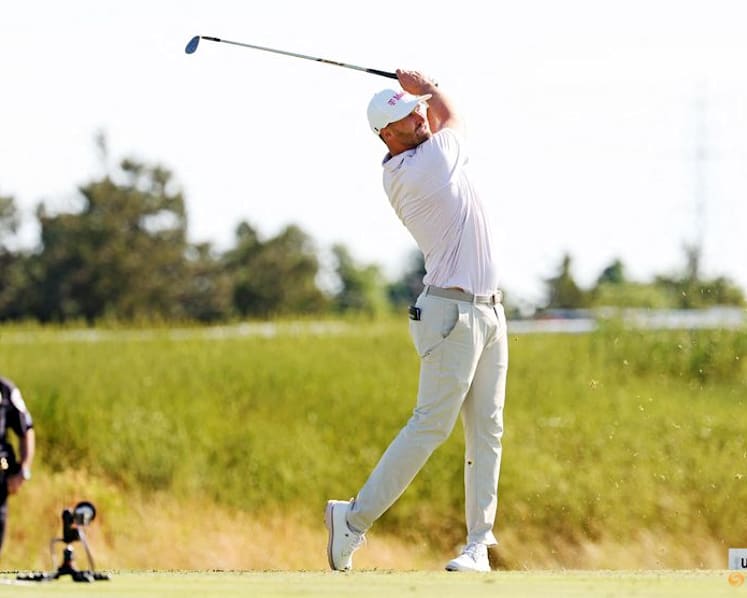 Clark holds on for wire-to-wire US Open win
