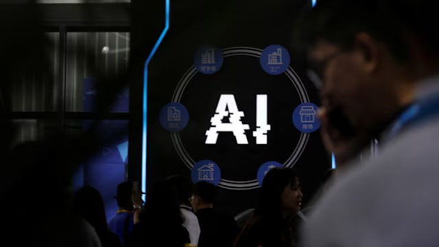 中国光刻机突破消息冲击 日韩台科技股暴跌