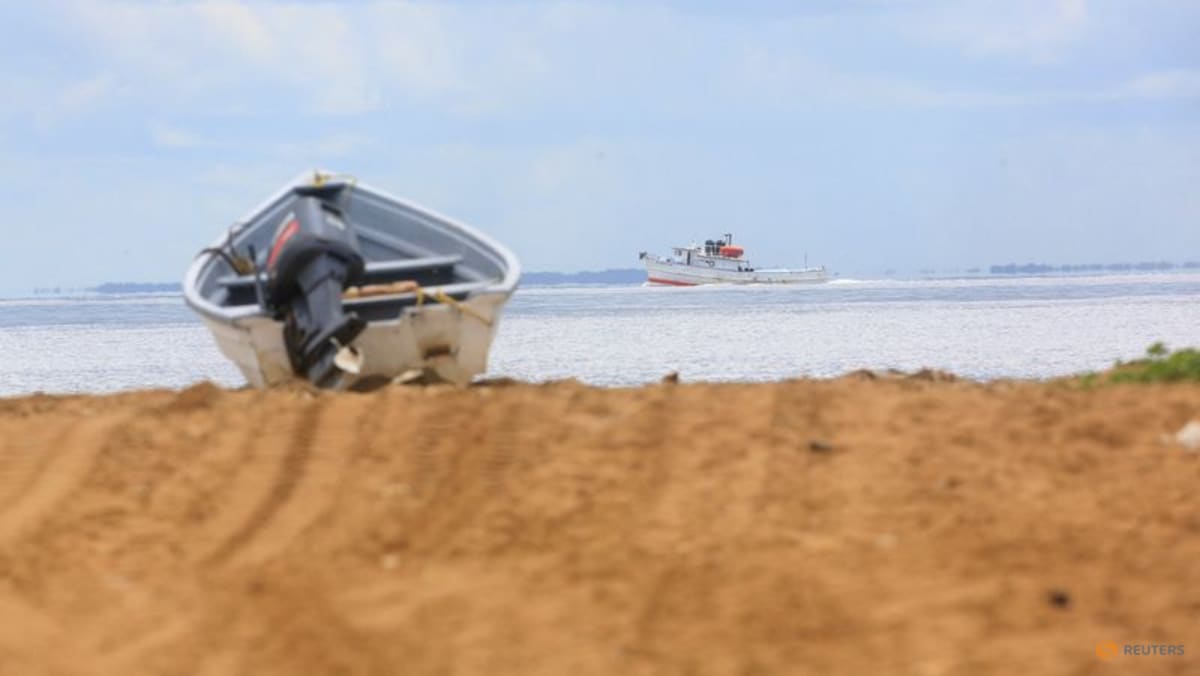 US warship arrives in Trinidad and Tobago, near Venezuela